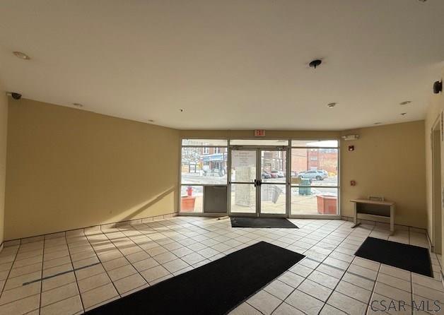 625 Main St, Johnstown, PA for lease - Lobby - Image 2 of 31