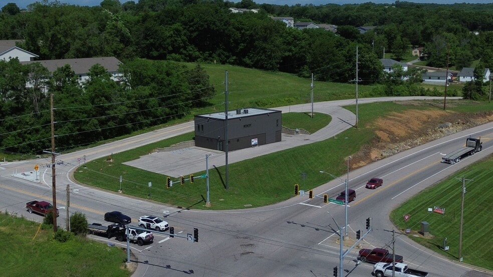 95 Independence Dr, Union, MO for sale - Building Photo - Image 2 of 20