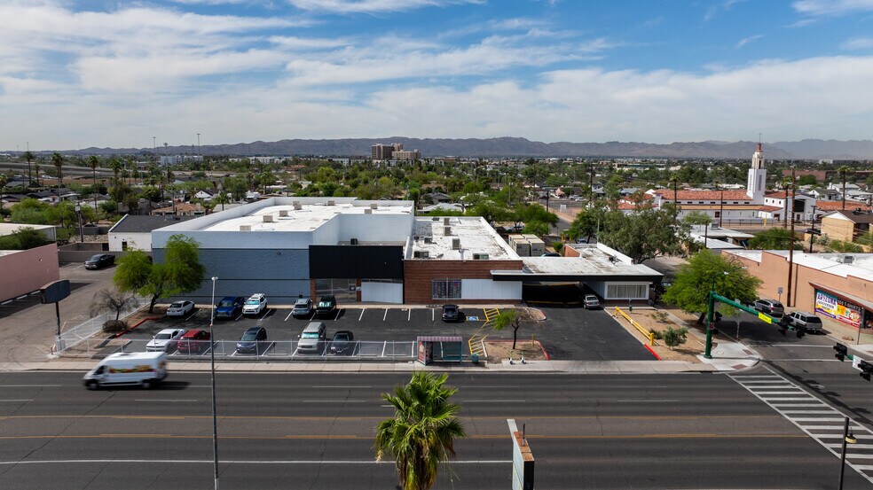1805 E McDowell Rd, Phoenix, AZ à vendre - Photo du bâtiment - Image 2 de 10