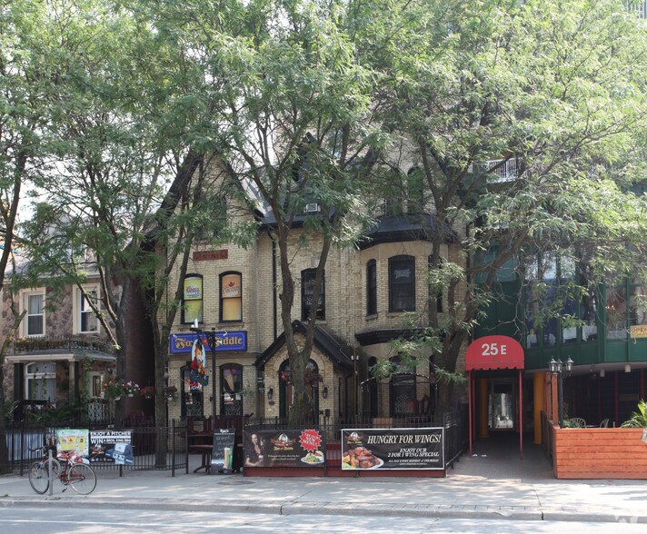 27 Wellesley St E, Toronto, ON à louer - Photo du bâtiment - Image 2 de 2
