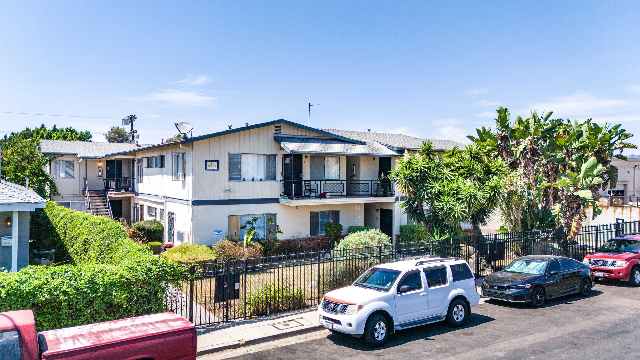 2027 S Ridgeley Dr, Los Angeles, CA for sale Building Photo- Image 1 of 12
