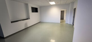 More details for Carrer Mossèn Gelabert, 7, Olot - Retail for Sale