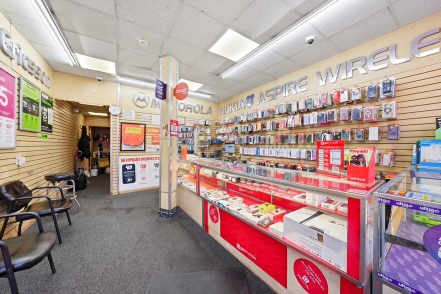975 McLean Ave, Yonkers, NY for sale - Building Photo - Image 3 of 20