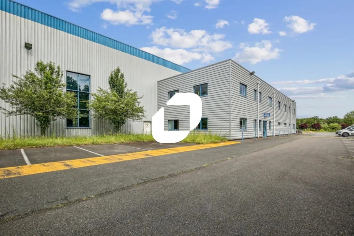 10 Rue Georges Cuvier, Orléans for lease Primary Photo- Image 1 of 14