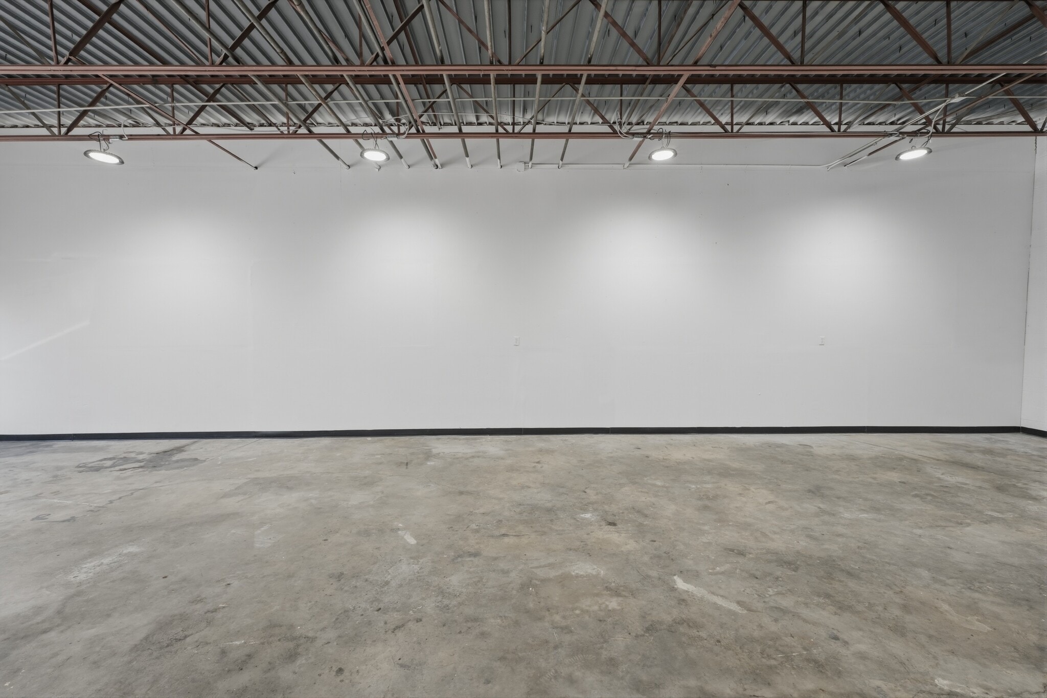 2026 Pioneer Pky W, Arlington, TX for lease Interior Photo- Image 1 of 9