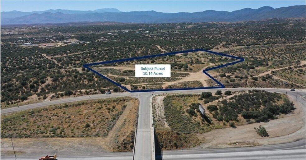 Mariposa Rd, Hesperia, CA à vendre - Photo du bâtiment - Image 2 de 4