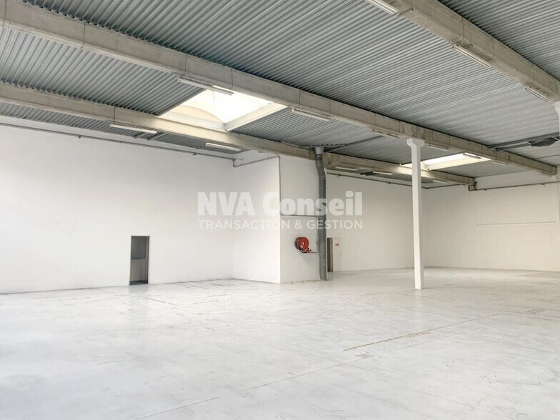 4 Avenue Du Gros Chene, Éragny for lease - Interior Photo - Image 1 of 5
