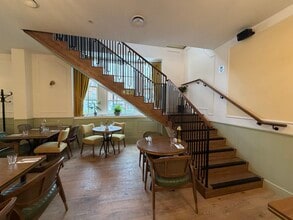 55 Green Ln, Northwood for lease Interior Photo- Image 2 of 11