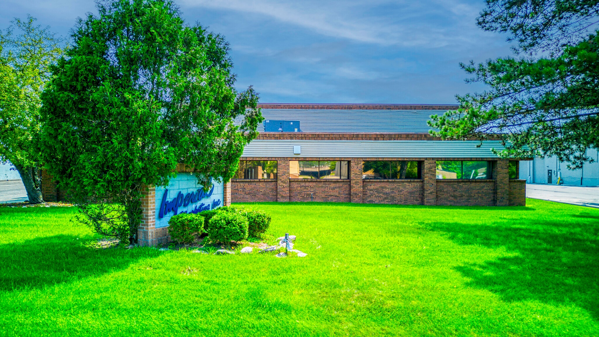 21238 Bridge St, Southfield, MI for lease Building Photo- Image 1 of 6