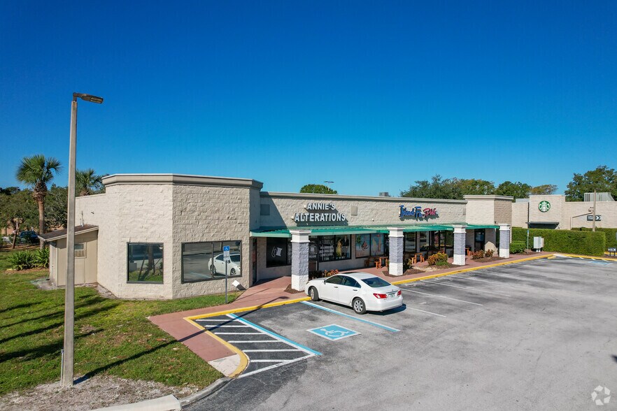 5601-5775 Red Bug Lake Rd, Winter Springs, FL à louer - Photo du bâtiment - Image 2 de 28