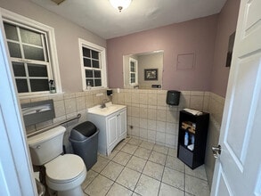 4713-4723 Lankershim Blvd, North Hollywood, CA for lease Interior Photo- Image 1 of 5