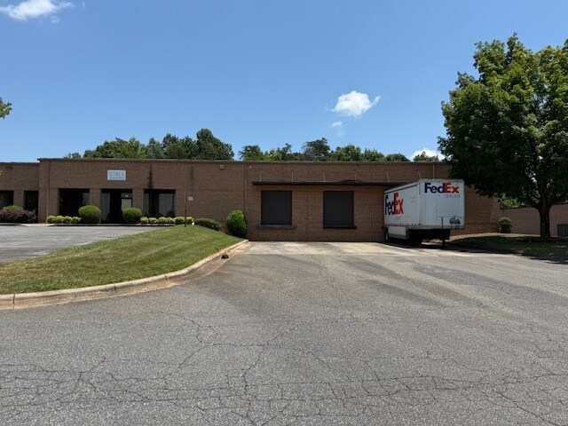 857 22nd St SE, Hickory, NC à vendre Photo du bâtiment- Image 1 de 1