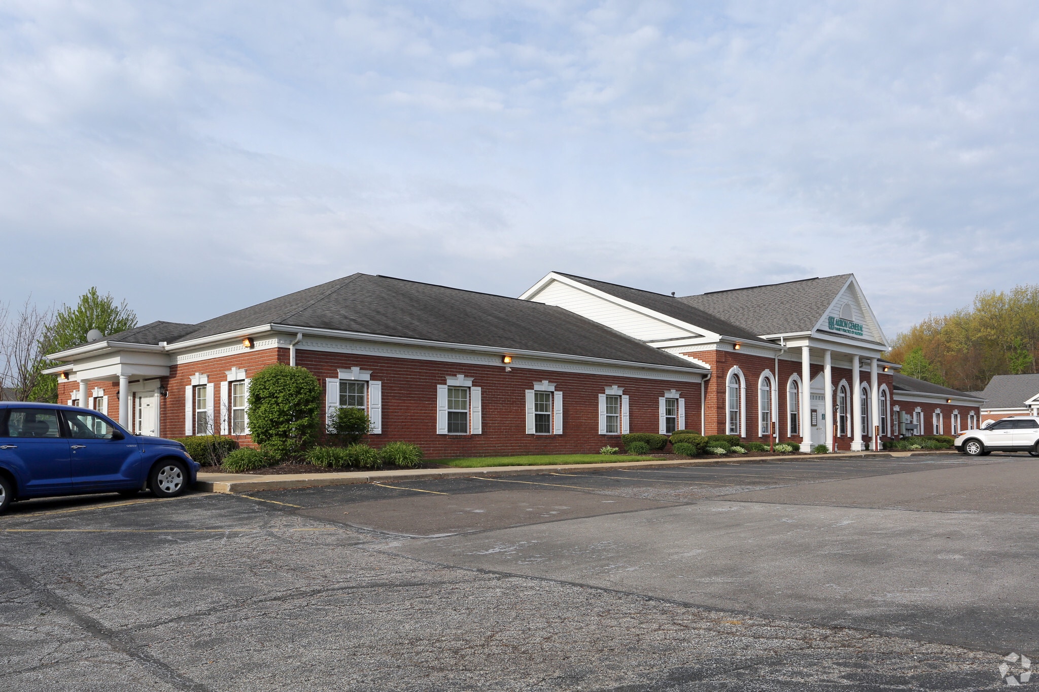 1320 Corporate Dr, Hudson, OH for lease Primary Photo- Image 1 of 7