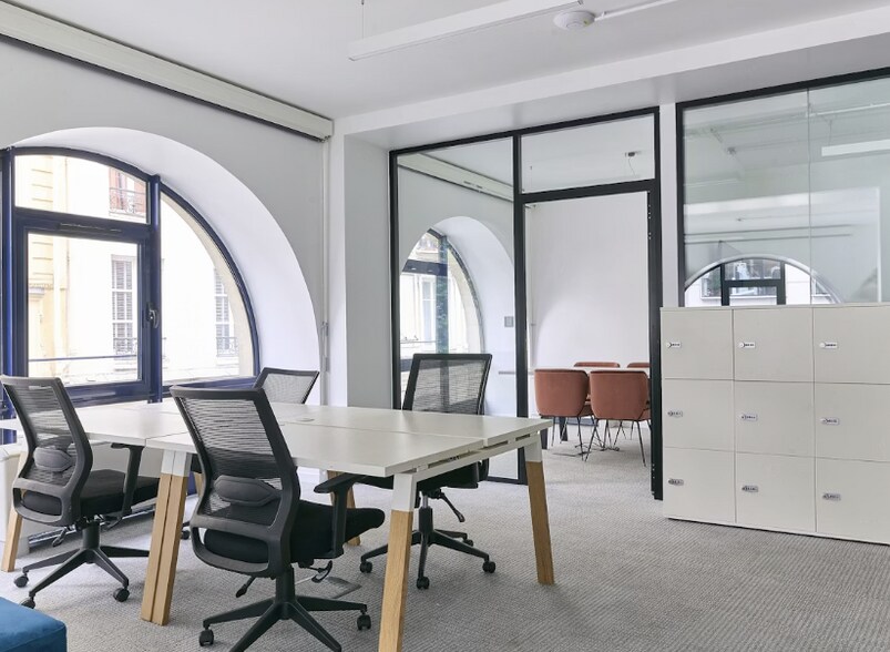 12 Rue De La Bourse, Paris for lease - Interior Photo - Image 1 of 14