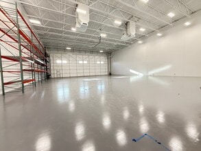 7333 E Helm Dr, Scottsdale, AZ for lease Building Photo- Image 2 of 9