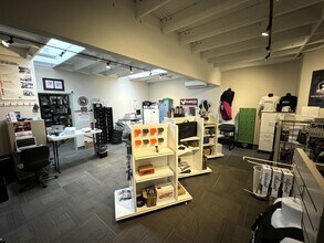 4610-4640 SW Beaverton Hillsdale Hwy, Portland, OR à louer Photo intérieure- Image 1 de 1