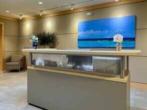 90 Grove St, Ridgefield, CT for lease Interior Photo- Image 1 of 12