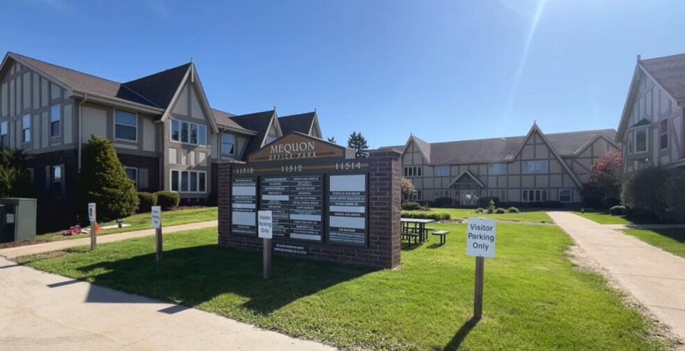 11514 N Port Washington Rd, Mequon, WI à vendre - Vidéo sur l’inscription commerciale - Image 2 de 5