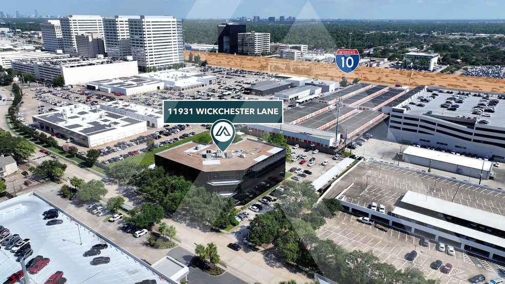 11931 Wickchester Ln, Houston, TX à louer - Photo du bâtiment - Image 3 de 12