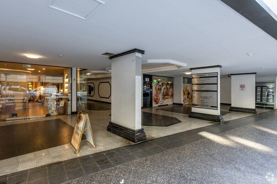 79-85 Oxford Street Bondi Junction Nsw 2022, Bondi Junction à louer - Photo du bâtiment - Image 3 de 5