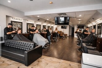 7318 W Irving Park Rd, Norridge, IL à louer Photo intérieure- Image 2 de 5