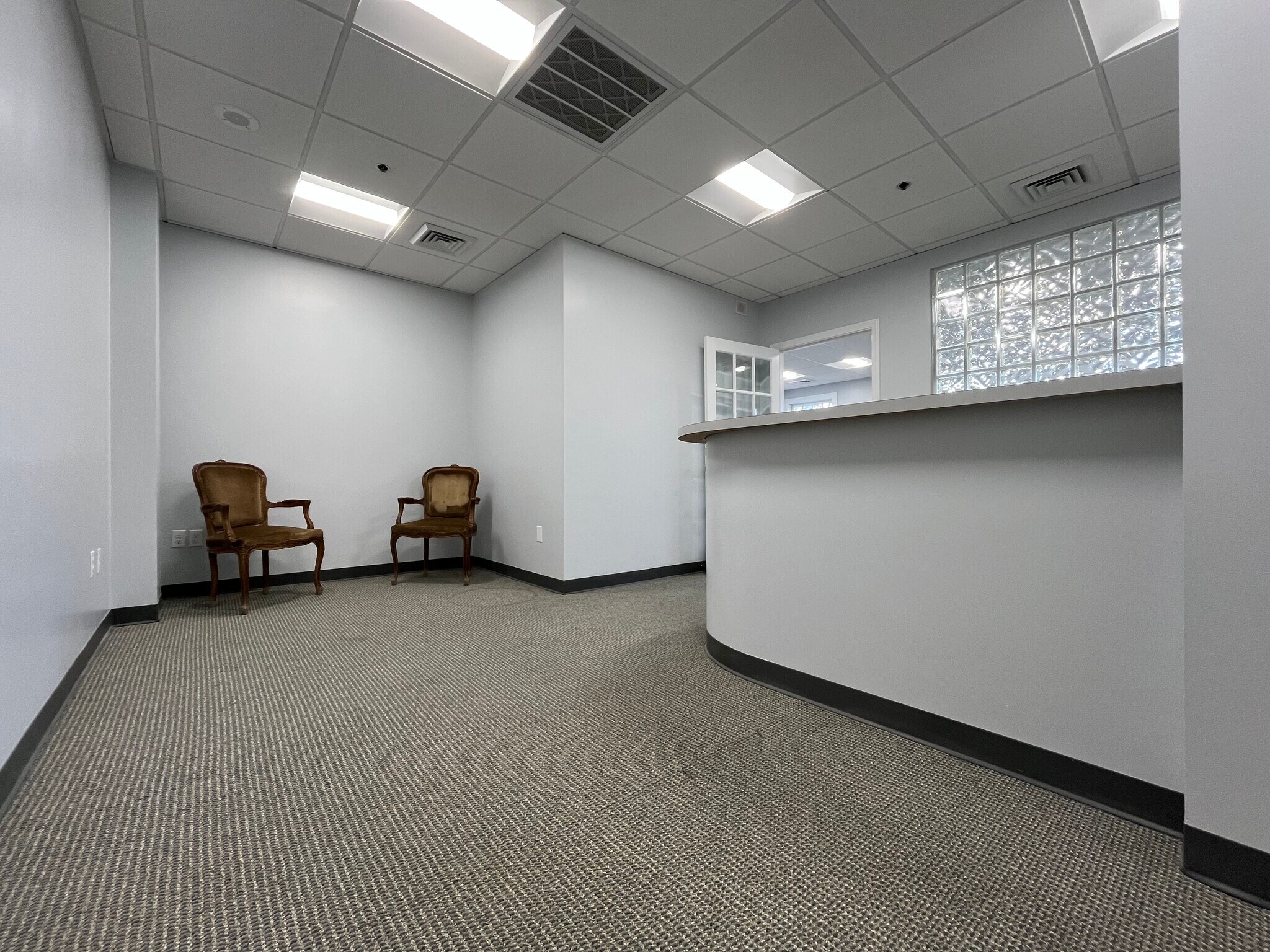 161 S Main St, Middleton, MA for lease Interior Photo- Image 1 of 15