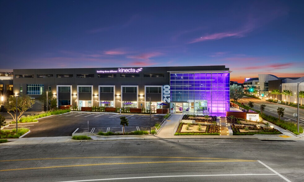 2100 E Park Pl, El Segundo, CA à louer - Photo du bâtiment - Image 2 de 26