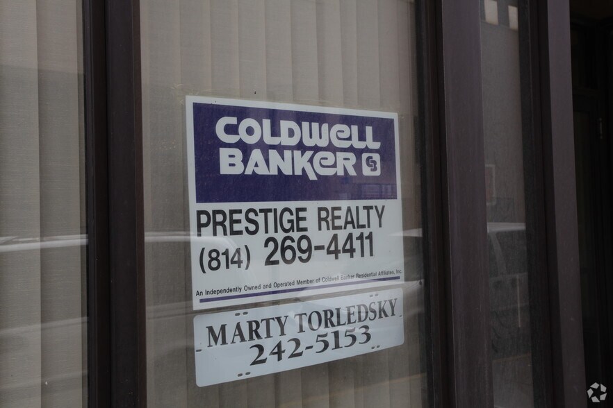 209-211 Franklin St, Johnstown, PA for lease - Building Photo - Image 3 of 3