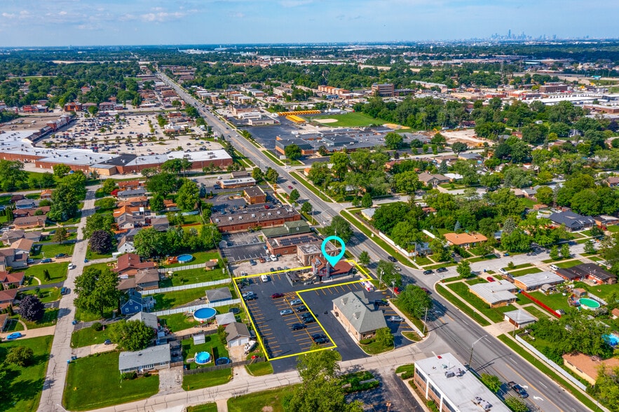 9750 S Roberts Rd, Palos Hills, IL for sale - Building Photo - Image 2 of 26