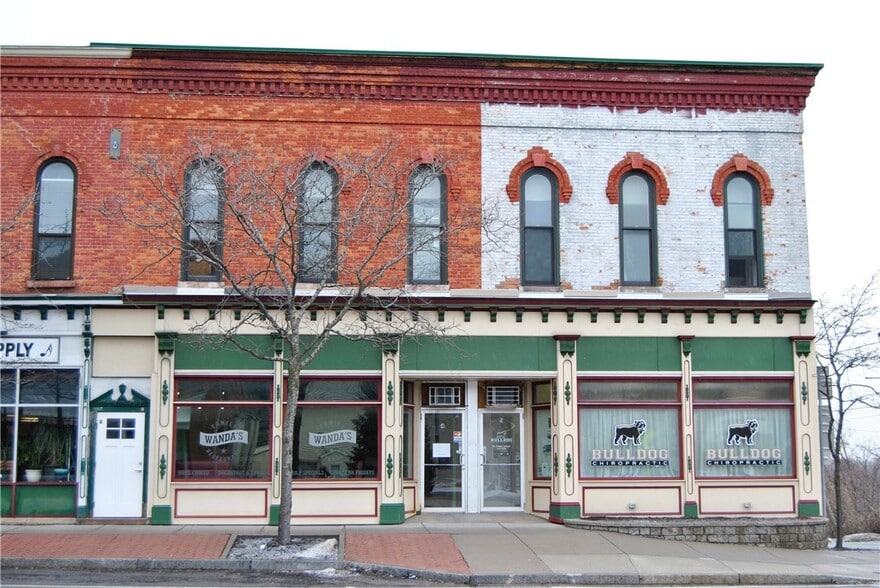 2-4 Commercial St, Livonia, NY à vendre - Photo du bâtiment - Image 2 de 17