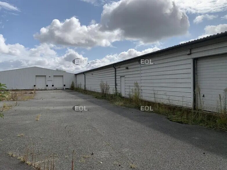 Industrial in Montlhéry for sale - Building Photo - Image 1 of 7