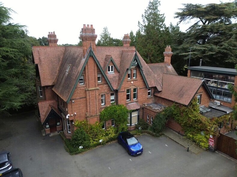 Holly Ln, Coventry à louer - Photo du bâtiment - Image 1 de 15