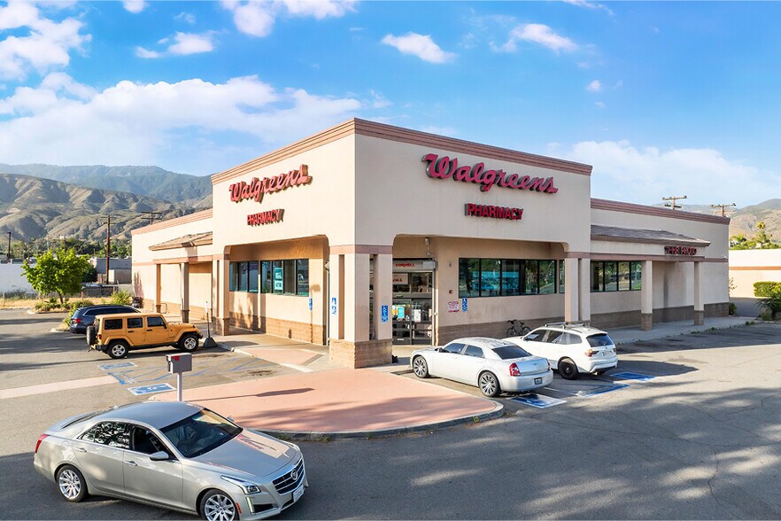 4041 N Sierra Way, San Bernardino, CA à vendre - Photo du bâtiment - Image 2 de 6