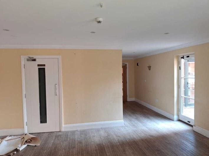 41 High St, Christchurch, DOR BH23 1AS - Unité 41a -  - Photo intérieure - Image 2 of 5