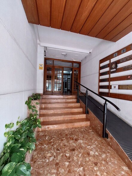 Office in Las Palmas de Gran Canaria, Las Palmas for lease - Lobby - Image 3 of 18