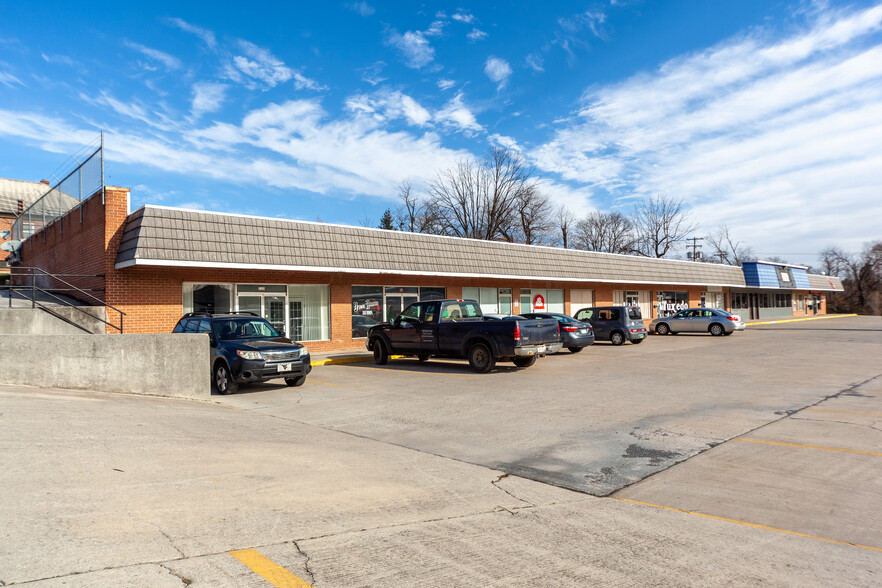 300-320 Wilson St, Martinsburg, WV à vendre - Photo du bâtiment - Image 1 de 1