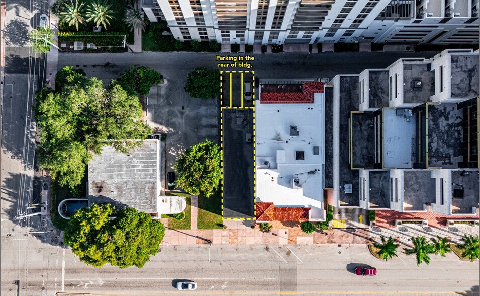 520 Biltmore Way, Coral Gables, FL à vendre - Photo du bâtiment - Image 2 de 27