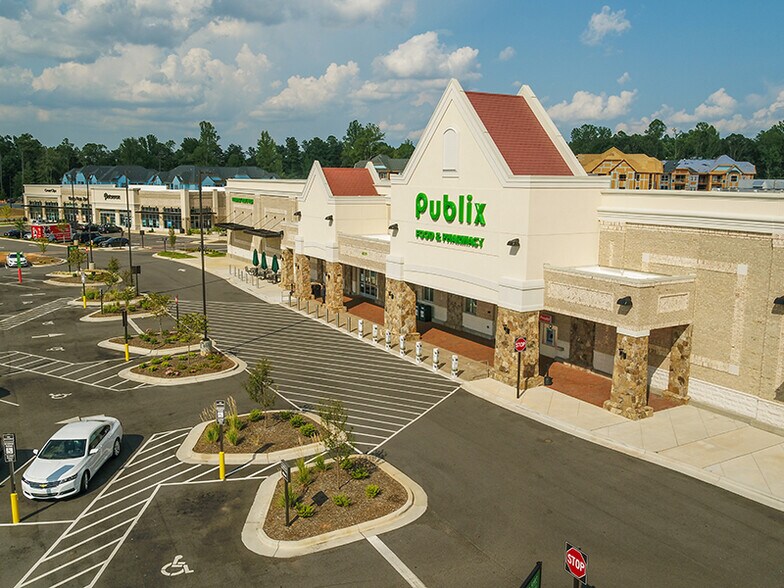 6029 West Gate City Blvd, Greensboro, NC à louer - Photo du bâtiment - Image 1 de 18