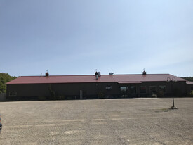 AUCTION Event Facility, Butcher Shop 30 Acres - Services immobiliers commerciaux