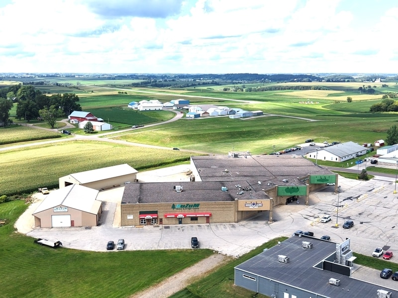 1230 N Main St, Viroqua, WI à vendre Photo du bâtiment- Image 1 de 42