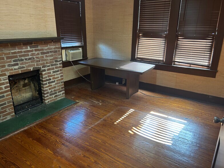 1313 Elmwood Ave, Columbia, SC à louer - Photo du bâtiment - Image 2 de 5