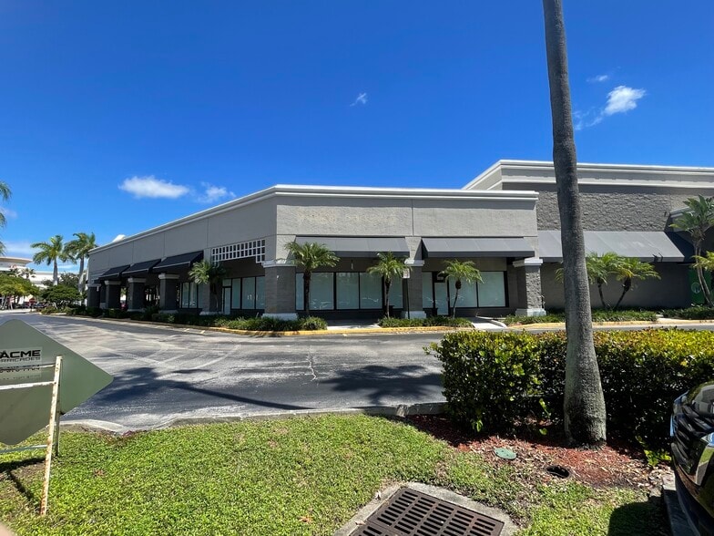 2212-2298 N Congress Ave, Boynton Beach, FL à louer - Photo du bâtiment - Image 2 de 9