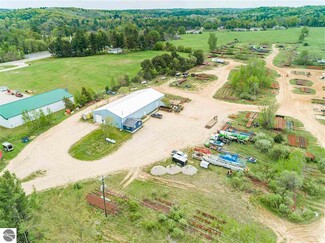 Plus de détails pour 8386 M 72 E, Williamsburg, MI - Industriel à vendre