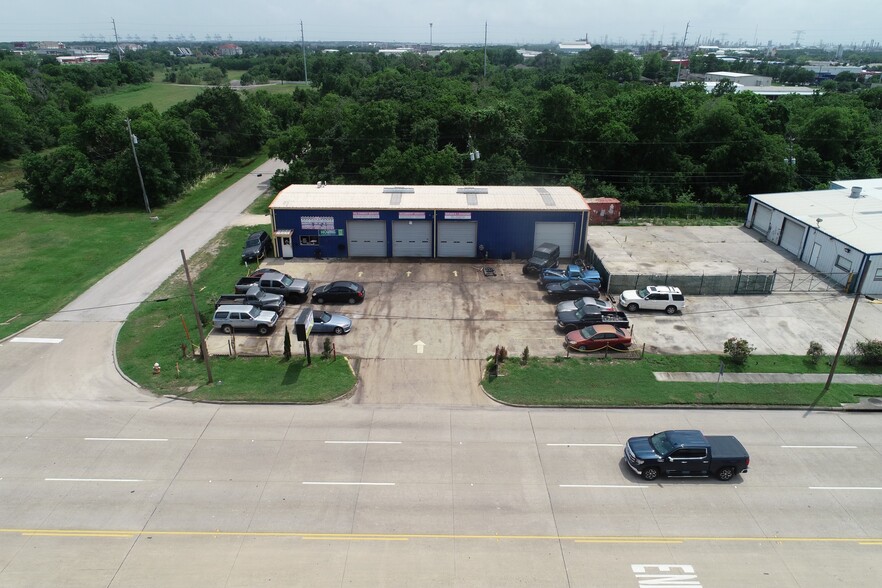 1503 W Main St, La Porte, TX for sale - Primary Photo - Image 1 of 5