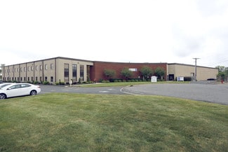 Plus de détails pour 300 McGaw Dr, Edison, NJ - Industriel à louer