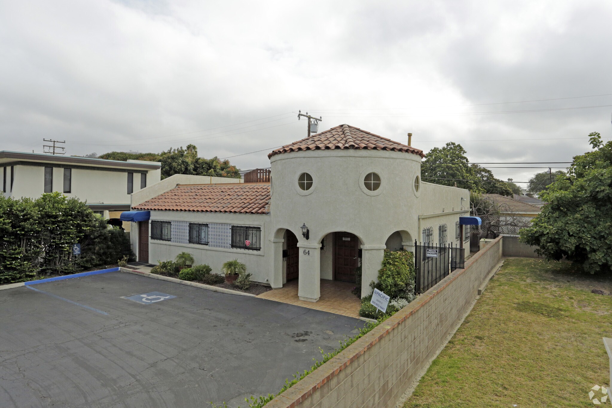 64 N Brent St, Ventura, CA à louer Photo principale- Image 1 de 10
