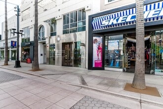 1241-1245 3rd St, Santa Monica, CA à louer Photo du bâtiment- Image 2 de 6