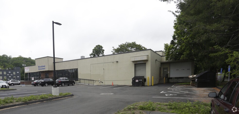 360-362 Main Ave, Norwalk, CT à louer - Photo du bâtiment - Image 3 de 4
