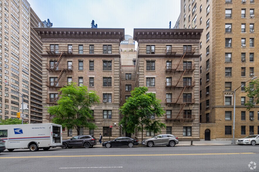221-225 West End Ave, New York, NY à louer - Photo du bâtiment - Image 2 de 4
