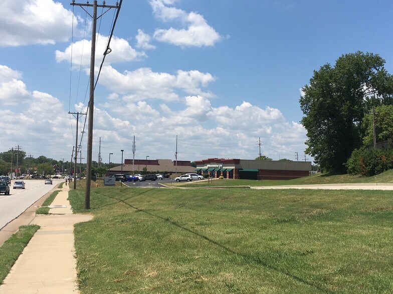 6940 Mexico Rd, Saint Peters, MO à vendre - Photo du bâtiment - Image 2 de 6